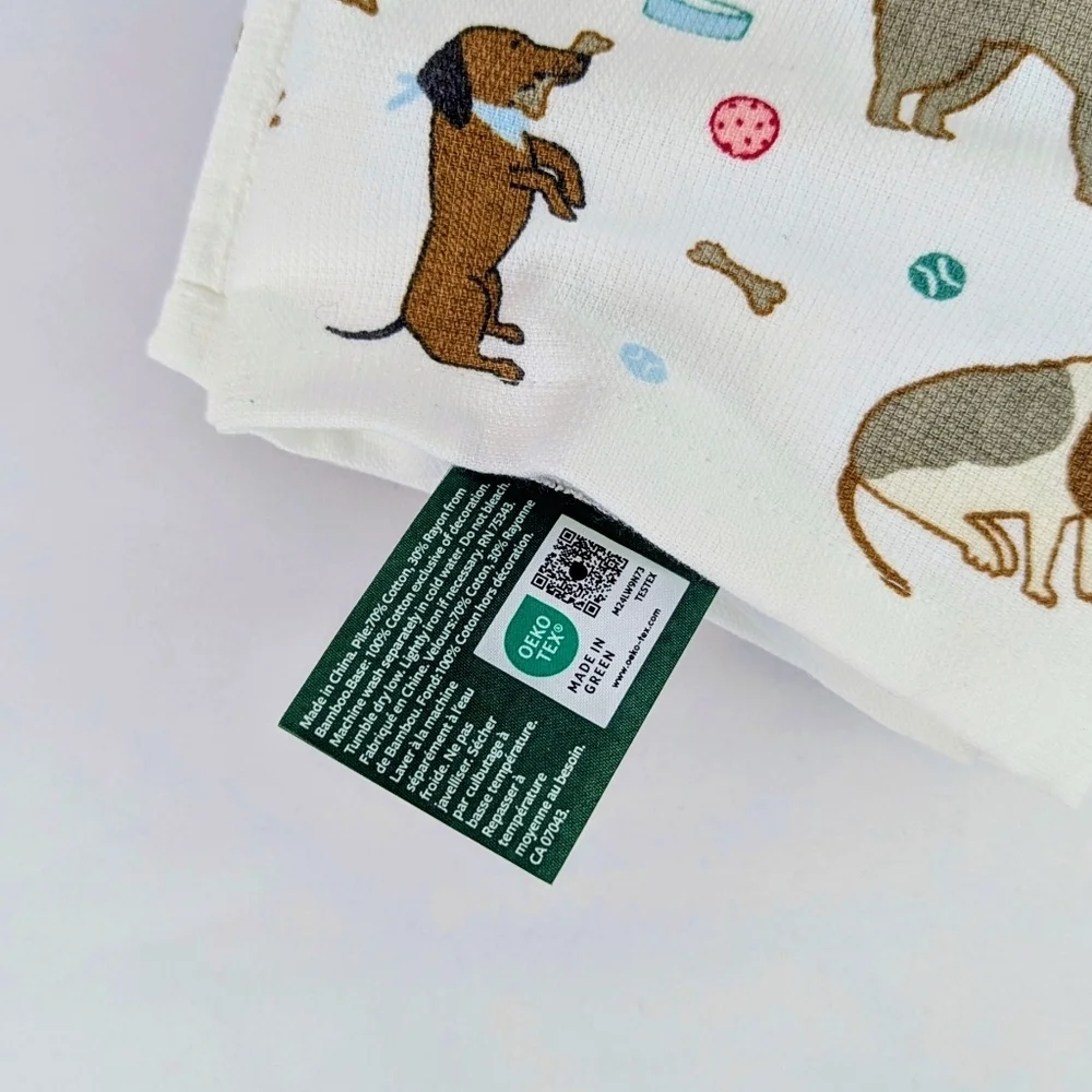 Kitchen Towels Set Of 3 Dogs Fire Hydrants Bones Sticks Balls White Brown NWT